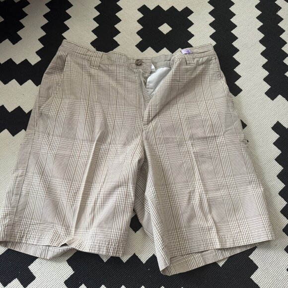 Columbia Other - Columbia Shorts Mens 34X10 Omni-Shade Tan Plaid Khakis Flat Front Pockets